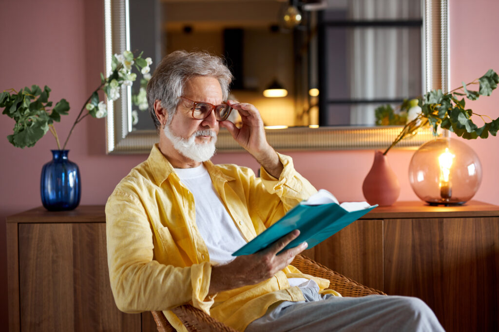 Progressive Lenses Vs. Bifocals: Which Is Right For You? Progressive Lenses vs. Bifocals: Which is Right for You?